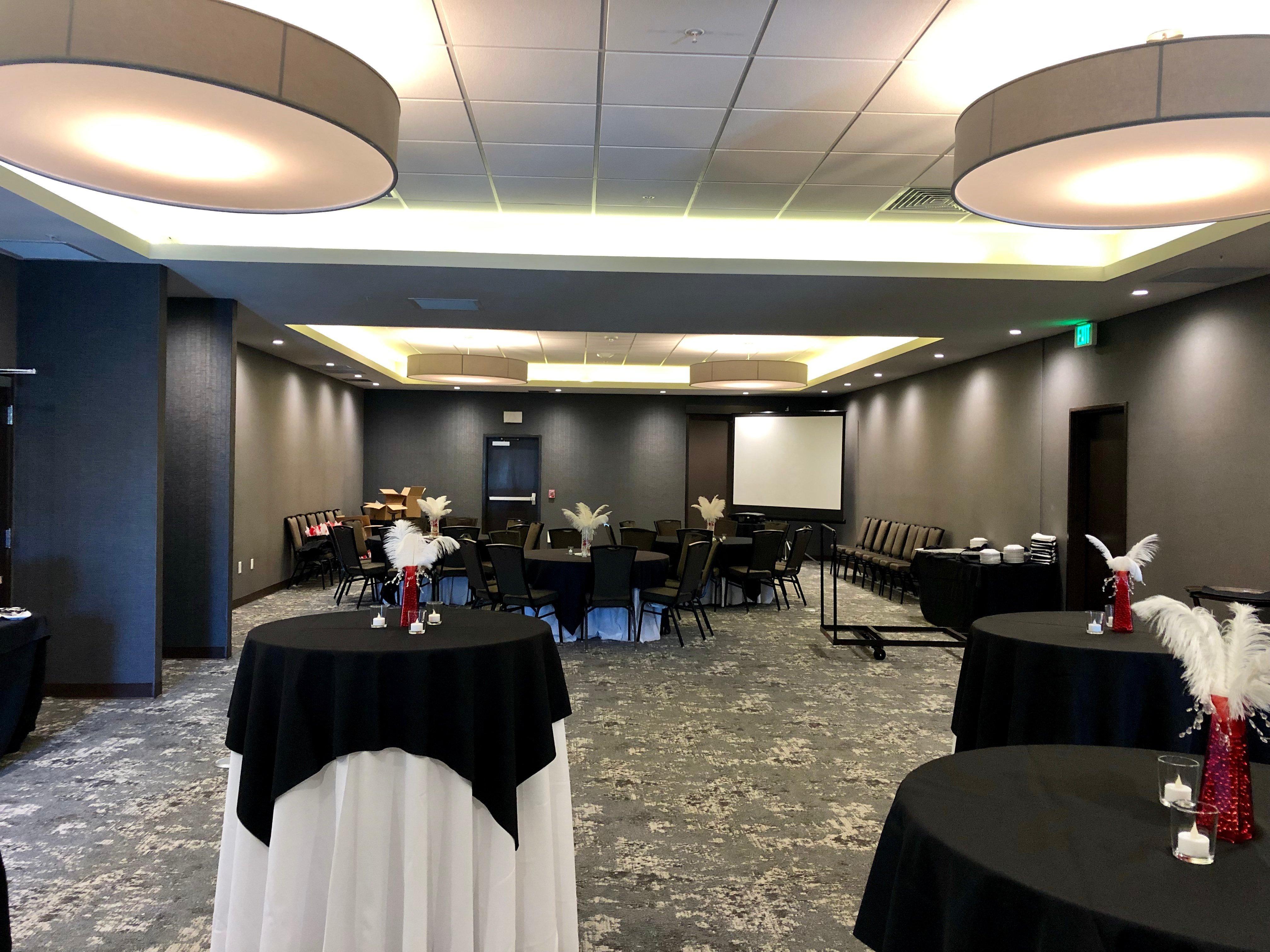 Holiday Inn Hotel & Suites Silicon Valley - Milpitas By Ihg Esterno foto